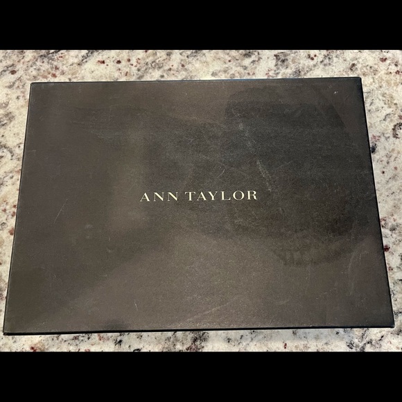 NWT Ladies Ann Taylor Shoes / SZ 8.5M Brand New In Box - Picture 11 of 15